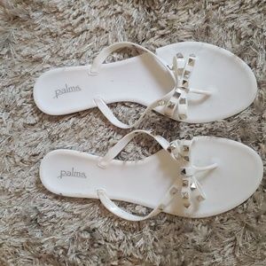 White flips flops